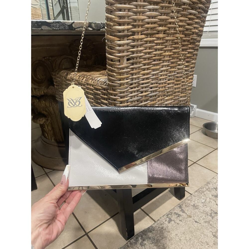 Aldo Black Envelope Clutch/ Shoulder Bag with Chain Strap, Snap, Gold Detailing​ - Picture 3 of 6